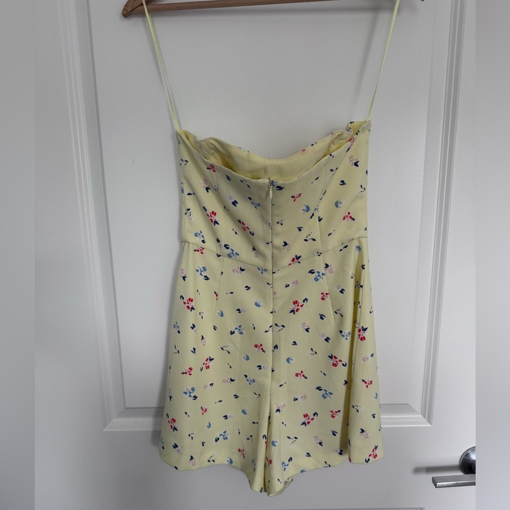 NEW French Connection strapless romper US 2 pale yellow light floral pattern - Picture 8 of 9